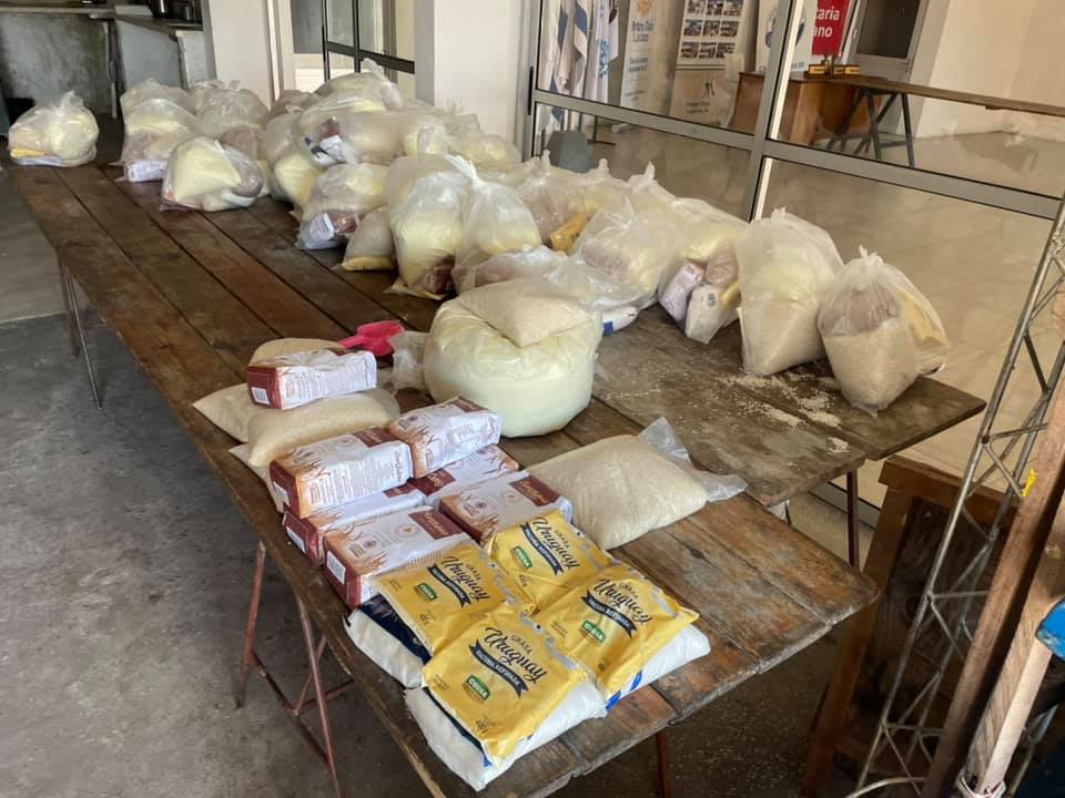 Canastas de alimentos para donar